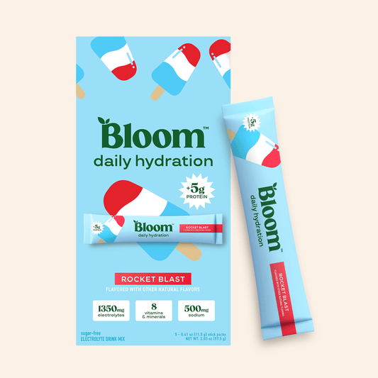 daily-hydration-sticks-m5 dailyhydration_RB_01_c604357d-be9c-44ab-8488-b4511e618f3b.png